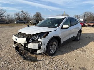 2020 Ford Escape SE - Exterior Front Left Corner Image